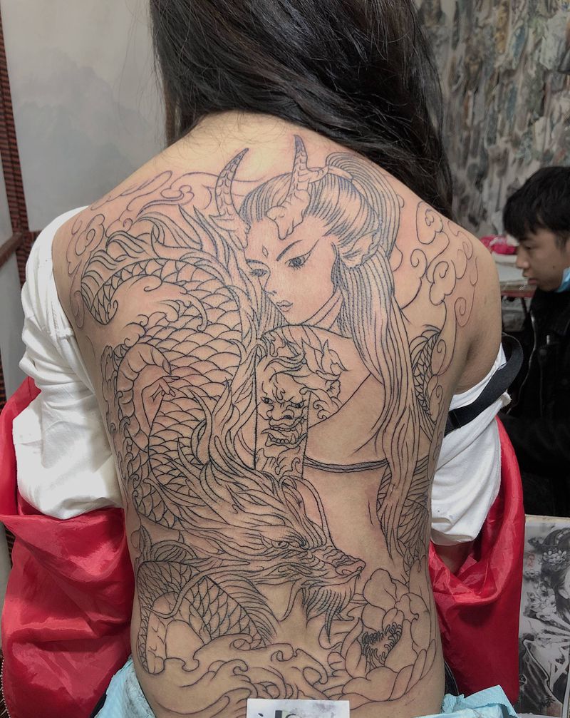龙姬纹身图片_背部纹身图案