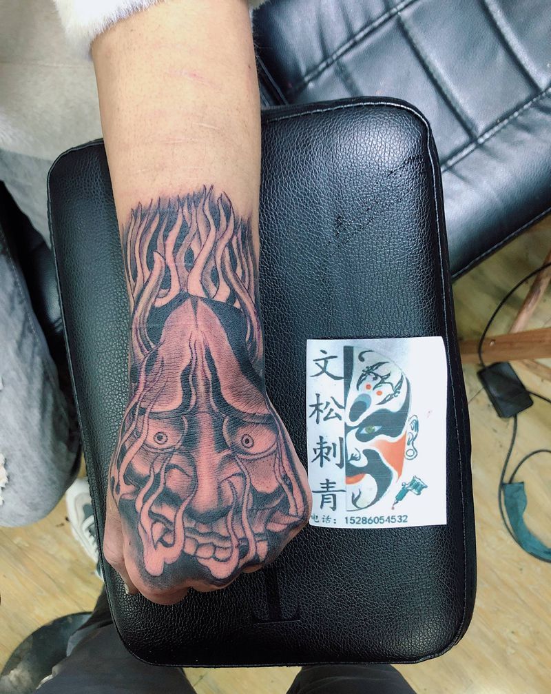 小般若纹身图片_手部纹身图案