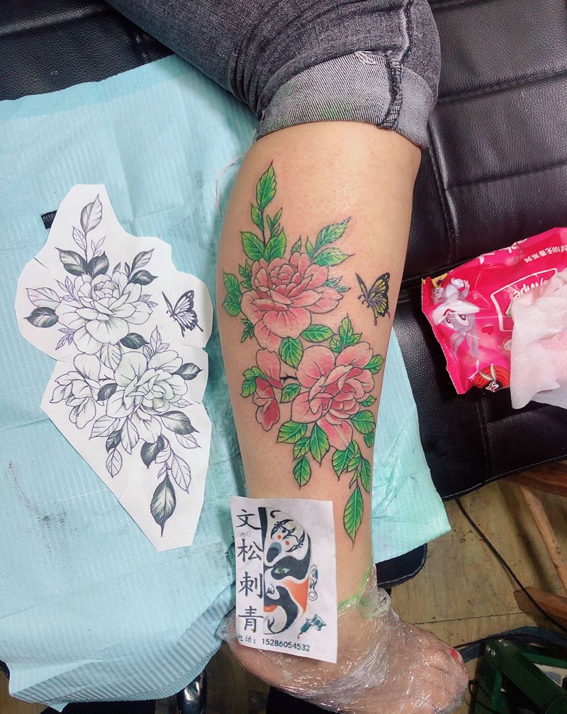 素花纹身图片_腿部纹身图案