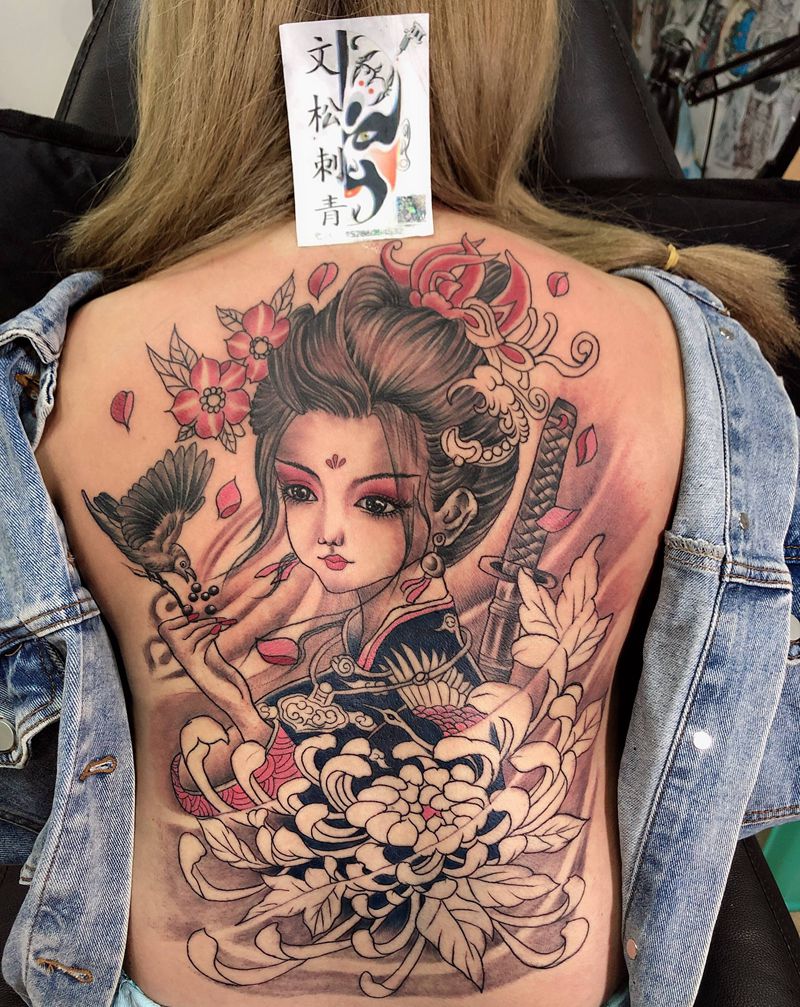 艺妓纹身图片_背部纹身图案