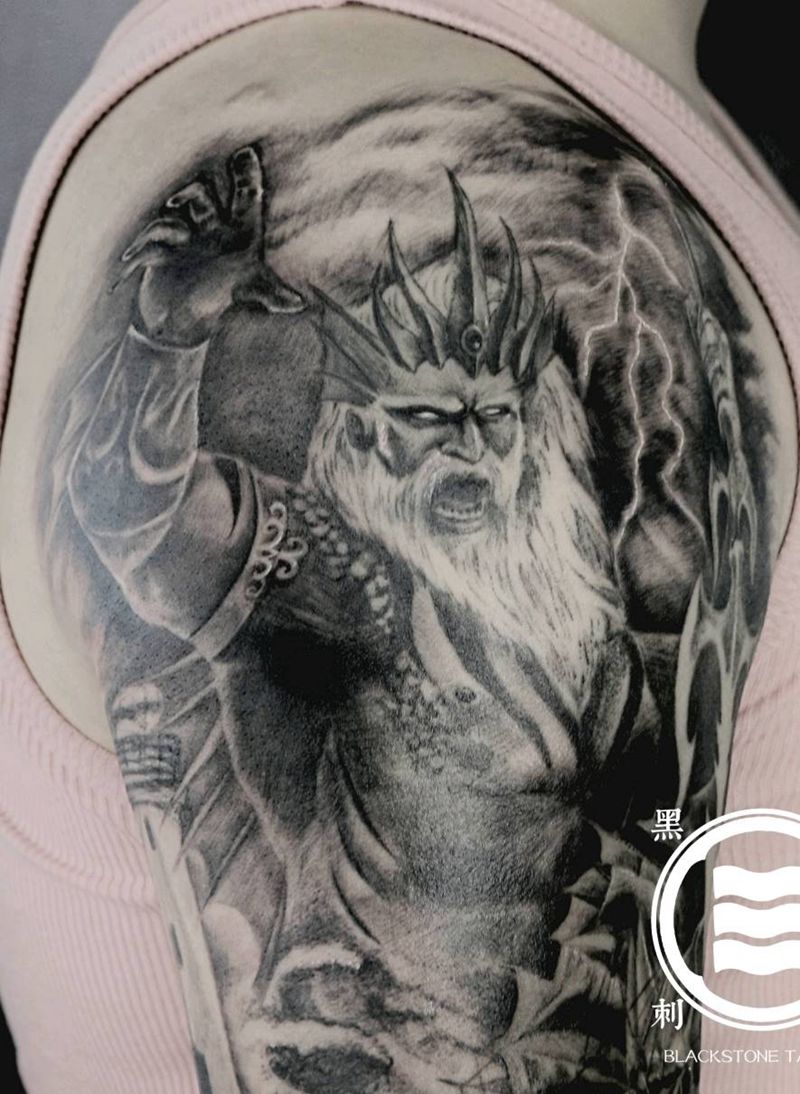海神波塞冬纹身图片_手臂欧美写实纹身图案