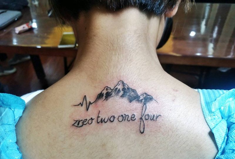 山峰 小清新纹身图片_背部清新纹身图案