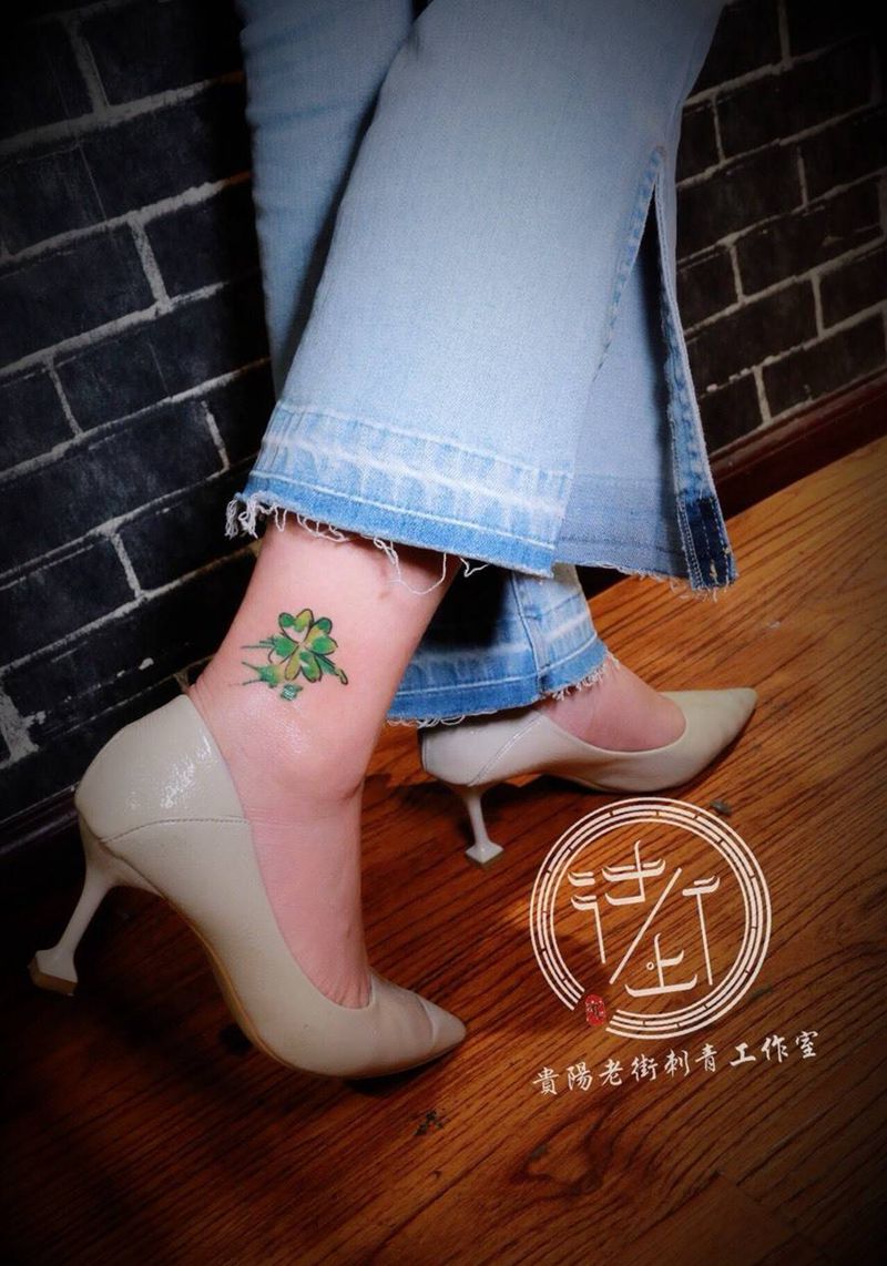 四叶草纹身图片