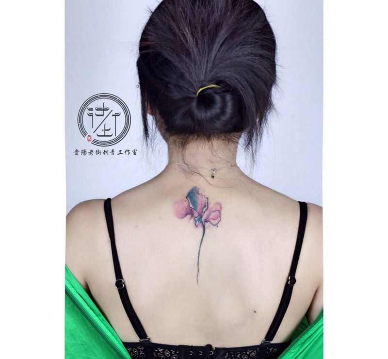 小清新纹身图片_清新静物贵阳颈部背部成品纹身图案