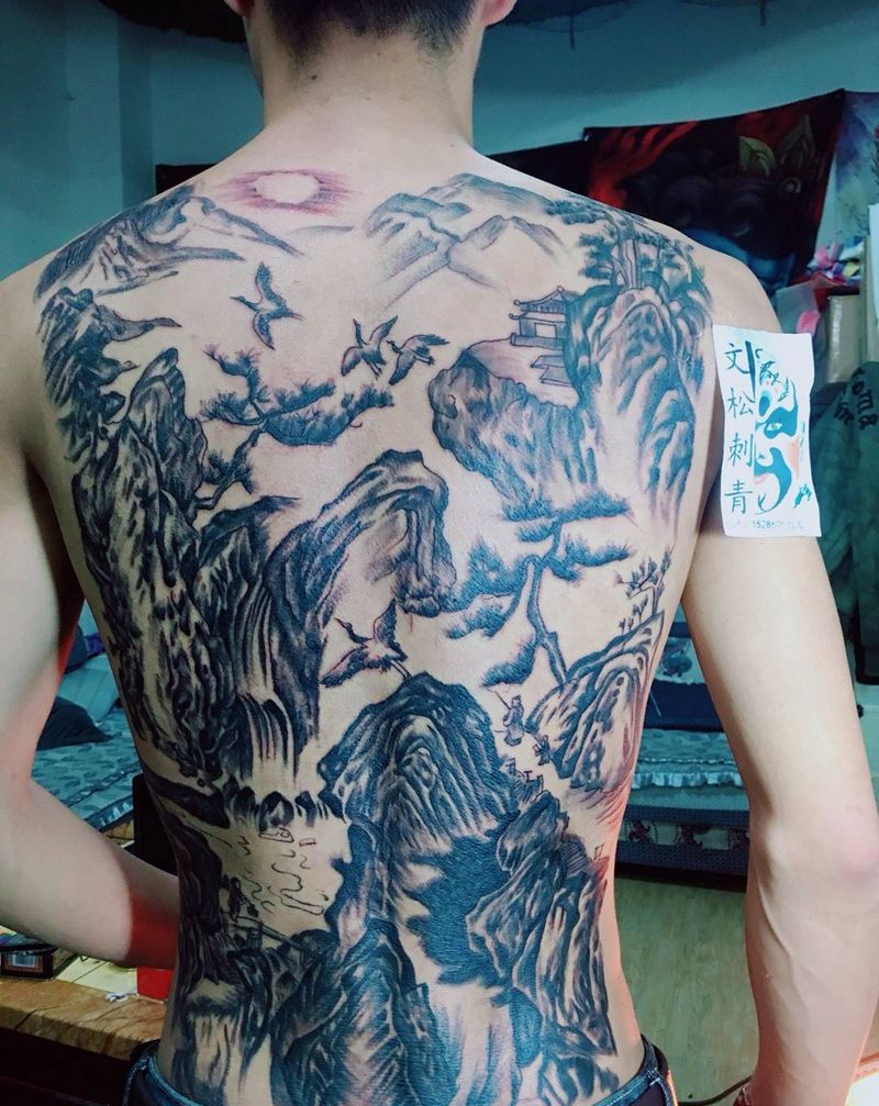 山水/下次上点彩色，达些细节纹身图片