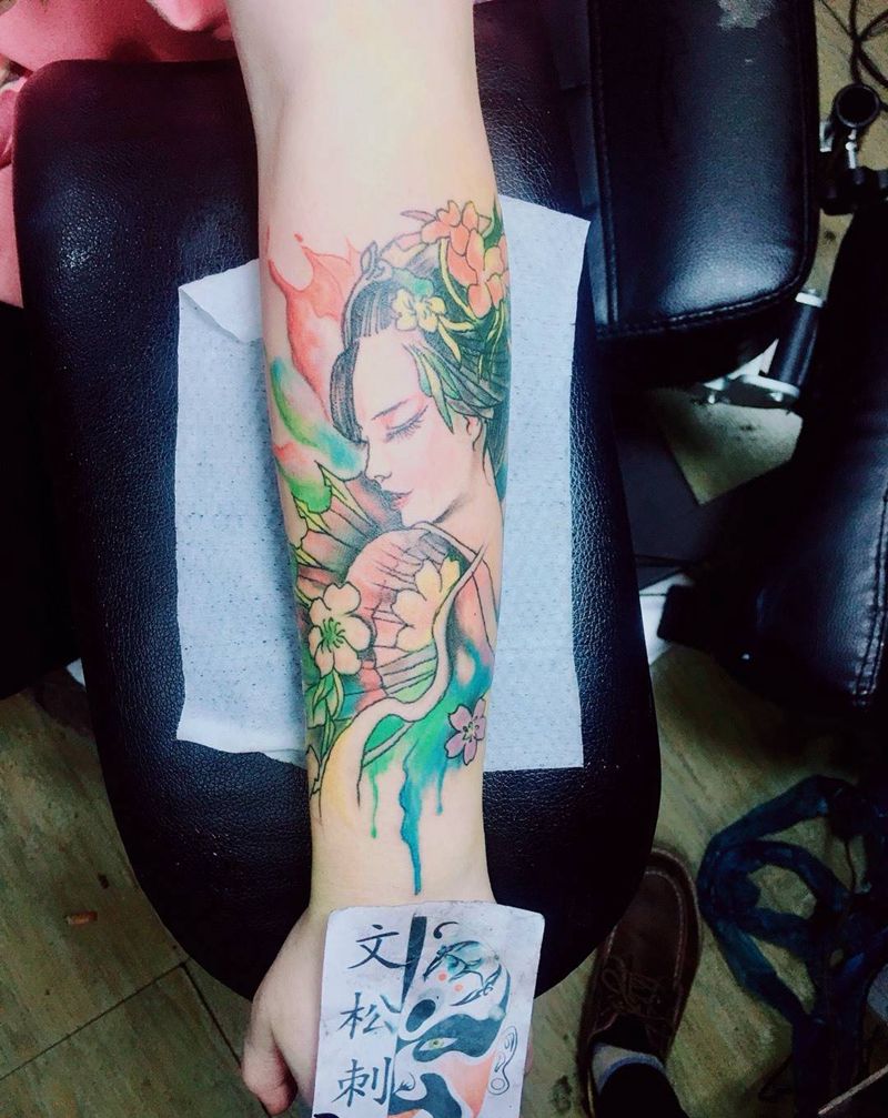小臂艺姬纹身图片