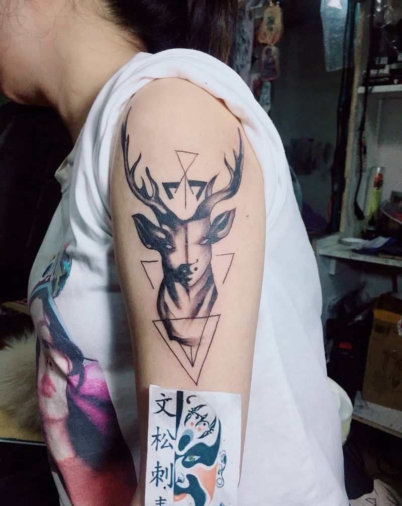 鹿纹身图片