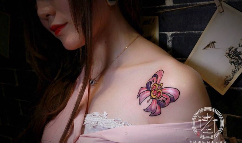 蝴蝶结纹身图片