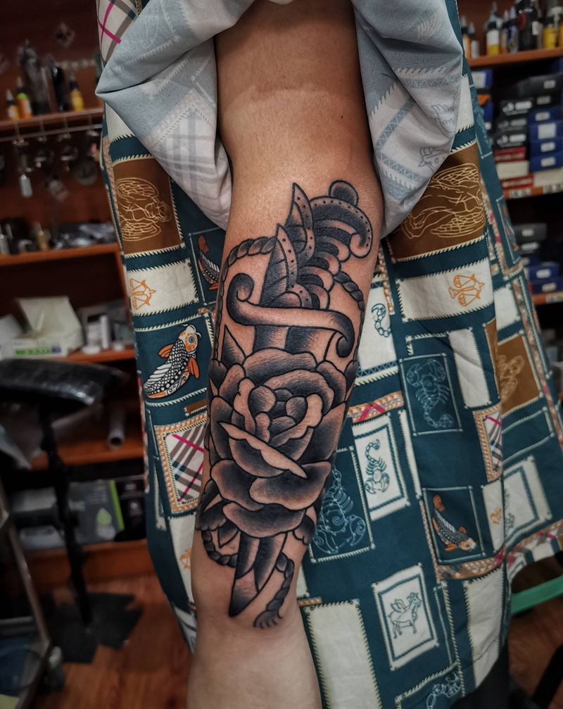 黑灰老传统纹身图片_Old School纹身图案