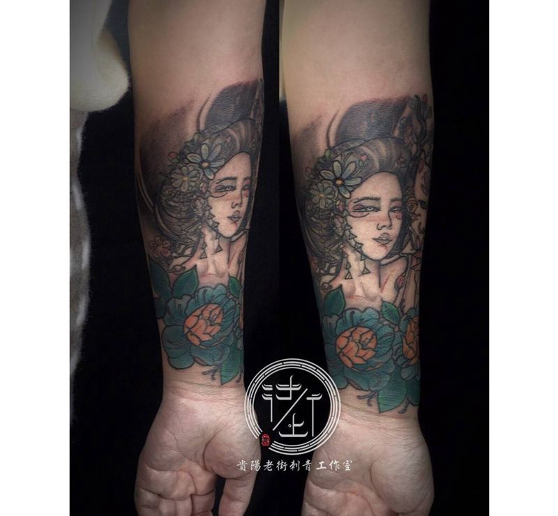 艺伎纹身图片_手部手臂新传统艺伎纹身图案