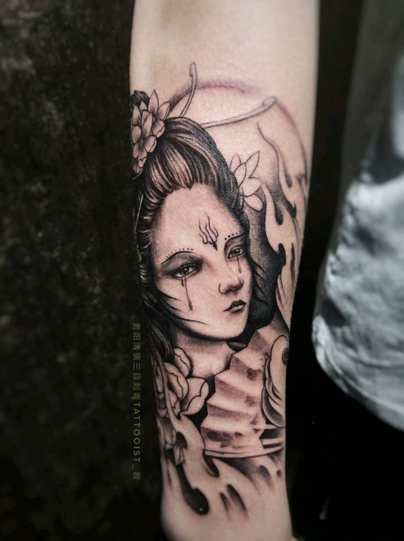 艺妓纹身图片_手臂新传统纹身图案