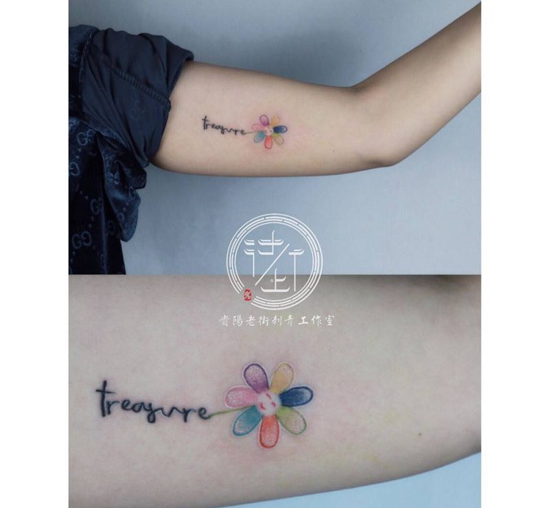 小清新纹身图片_手部水彩点刺花小清新纹身图案