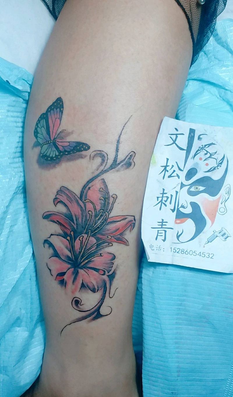 彼岸花纹身图片