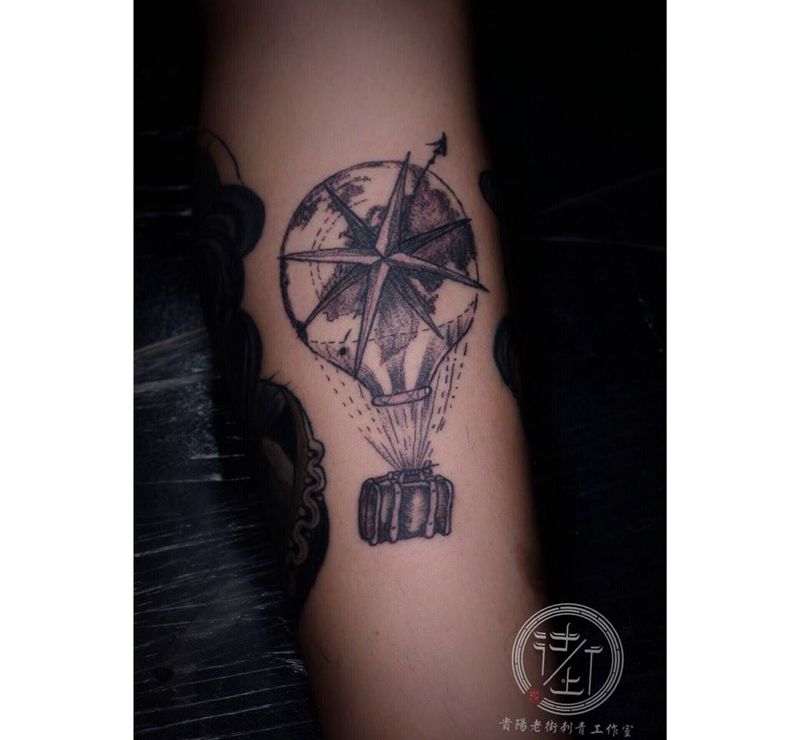 热气球纹身图片_成品颈部欧美静物几何热气球贵阳纹身图案