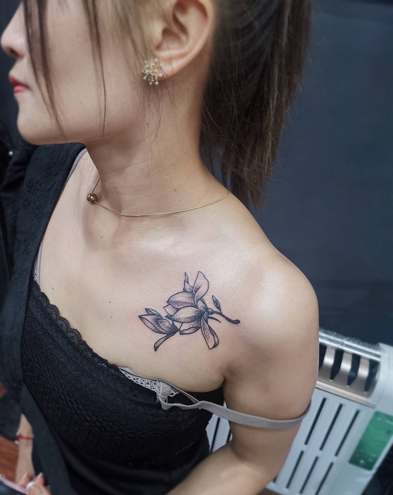 素花纹身图片_点刺纹身图案