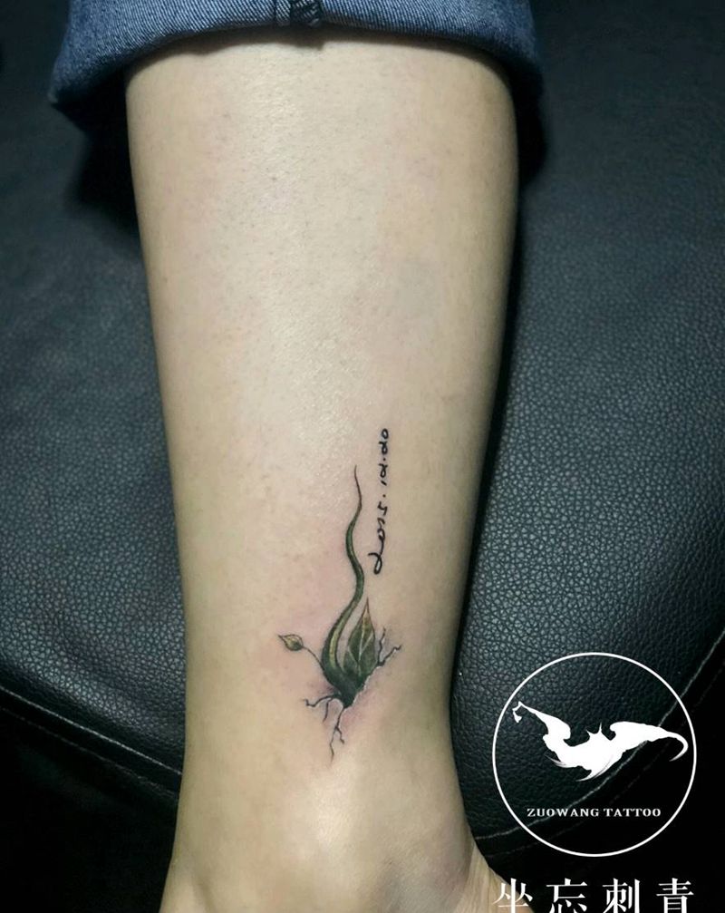 植物纹身图片_脚部欧美写实纹身图案