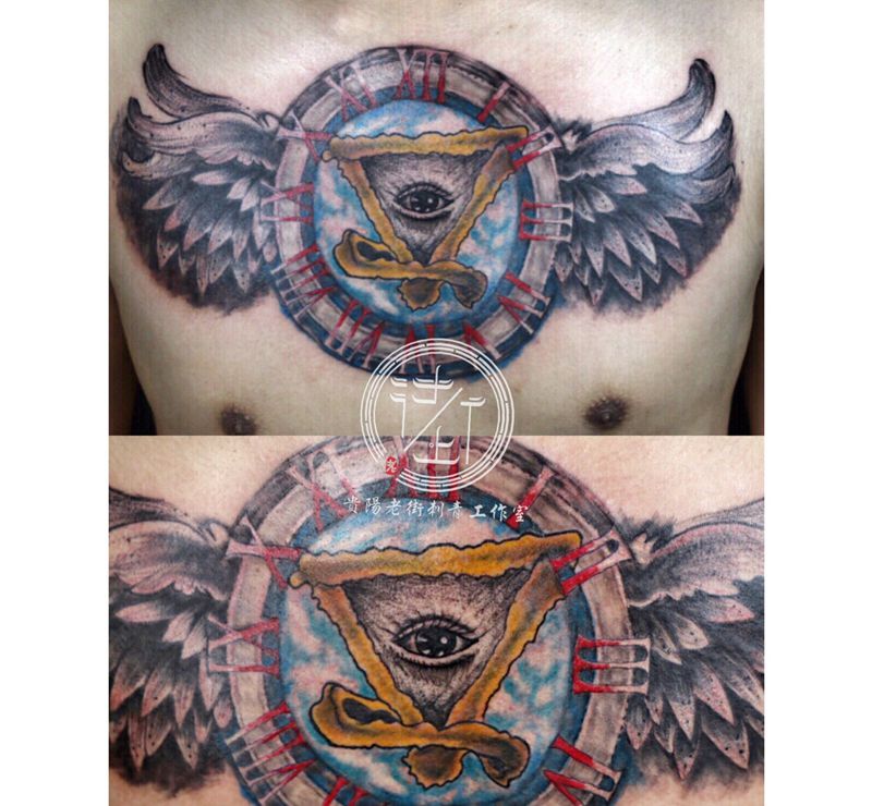 花胸纹身图片_胸部New School欧美写实纹身图案