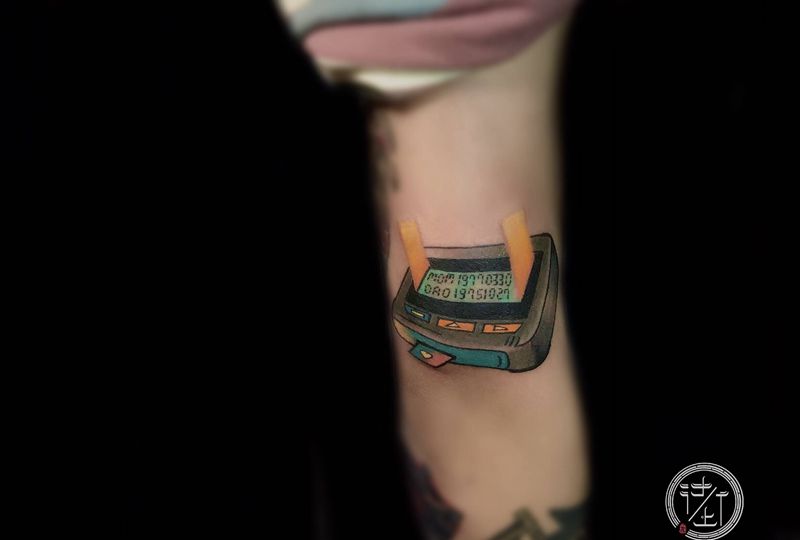 BB机纹身图片_手部Old SchoolNew School纹身图案