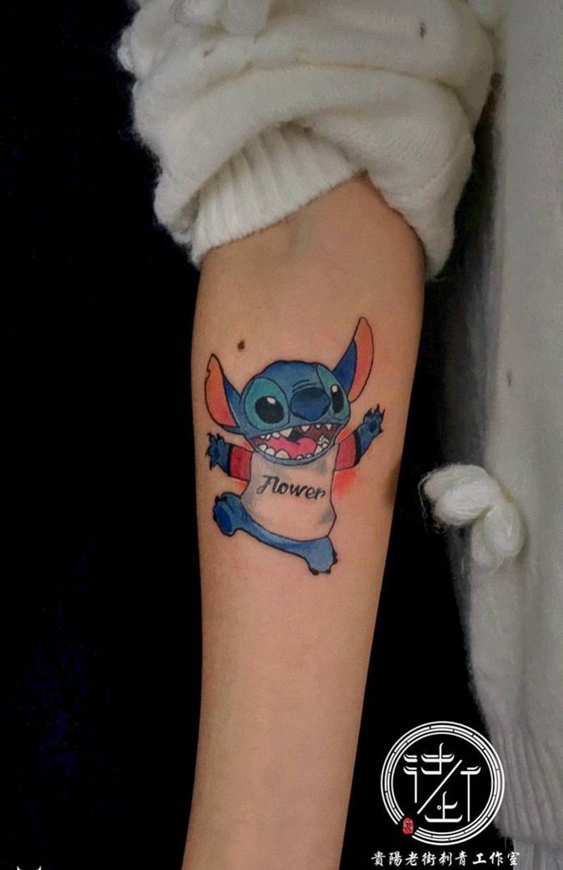 史迪仔纹身图片_手臂New School纹身图案