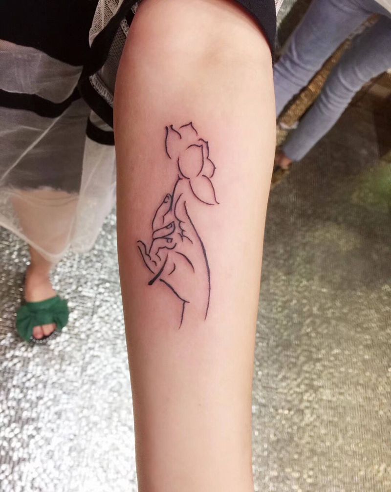 简约线条纹身图片