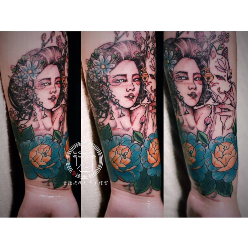 艺伎遮盖纹身图片_手部新传统艺伎纹身图案