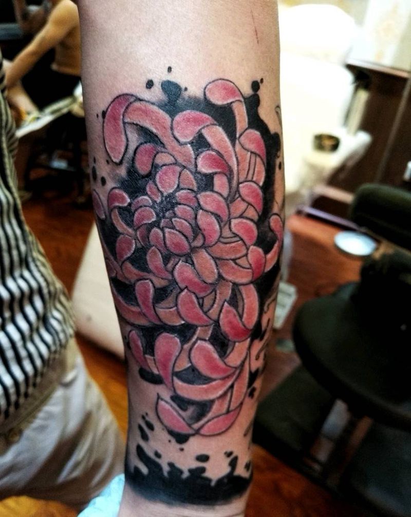 菊纹身图片_手臂纹身图案