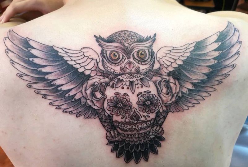 猫头鹰纹身图片_背部纹身图案