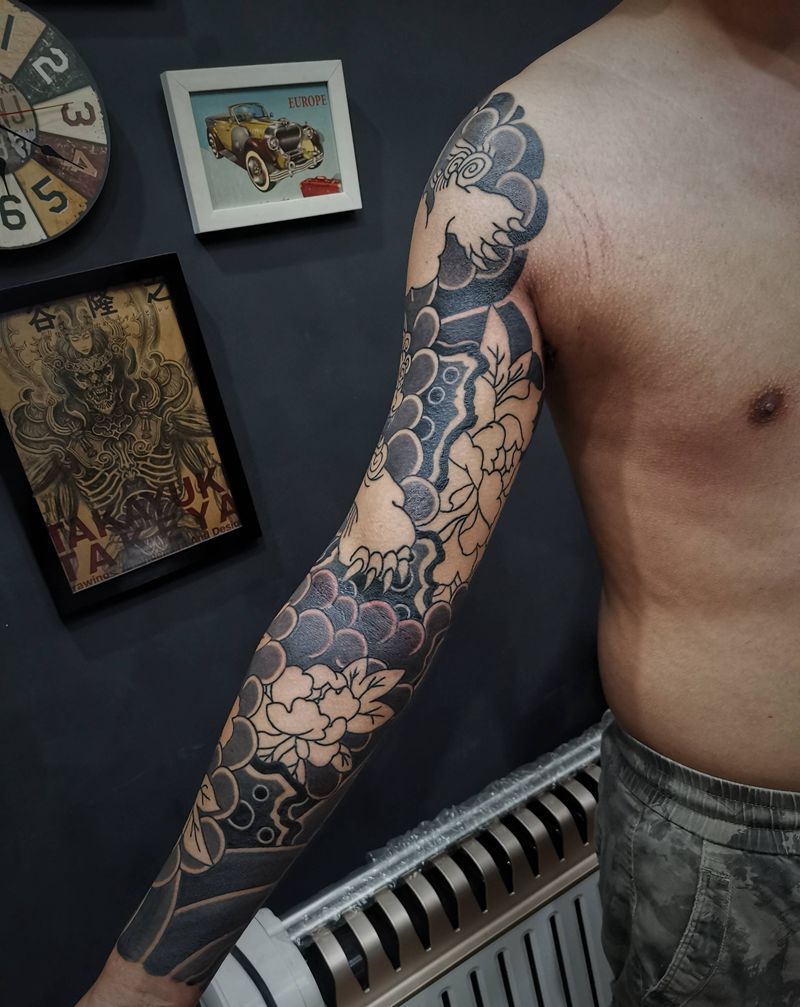 老传统花臂未完成，满背不是本店纹身图片_老传统纹身图案