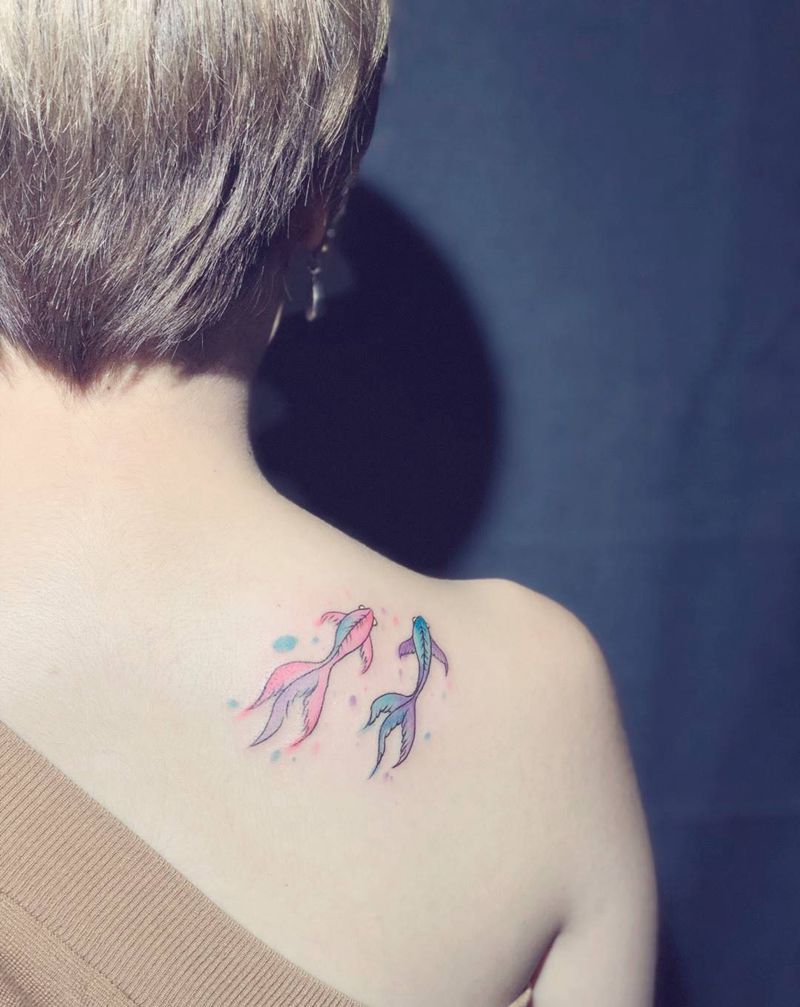 水彩纹身图片_肩部手臂水彩小清新纹身图案