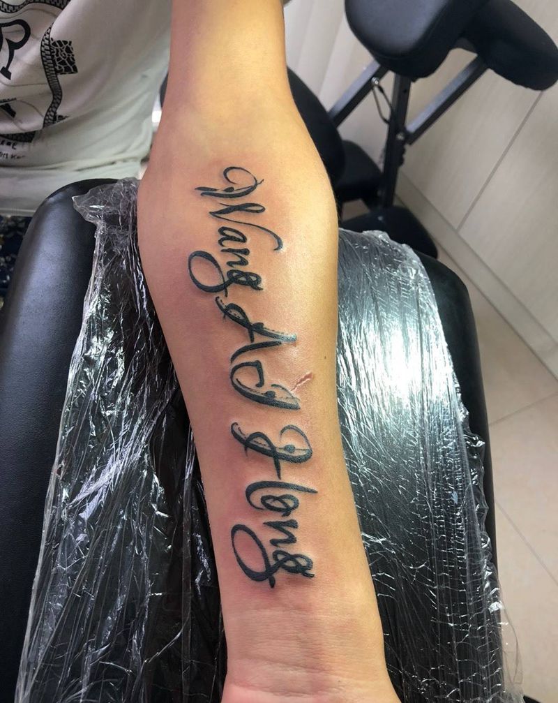 王爱红纹身图片_手臂水墨纹身图案