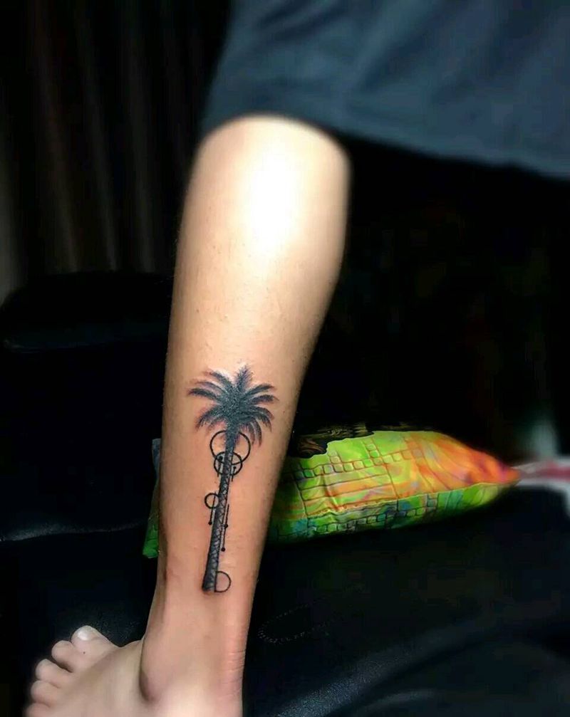 椰子树纹身图片_腿部习俗植物成品纹身图案