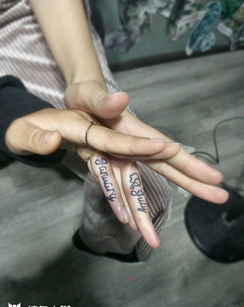 给两位美女打造的小图纹身图片