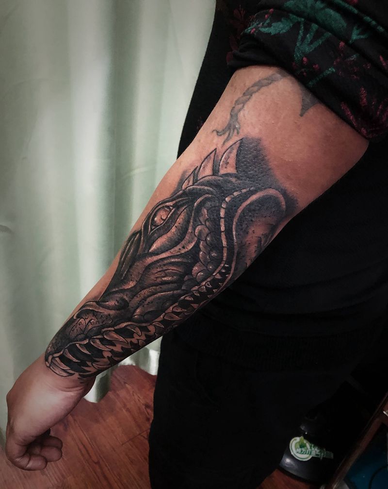 鳄鱼纹身图片_任意纹身图案