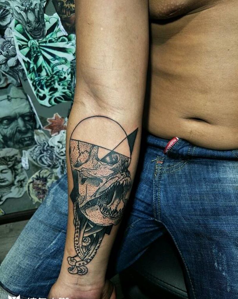 大嘴鬼纹身图片