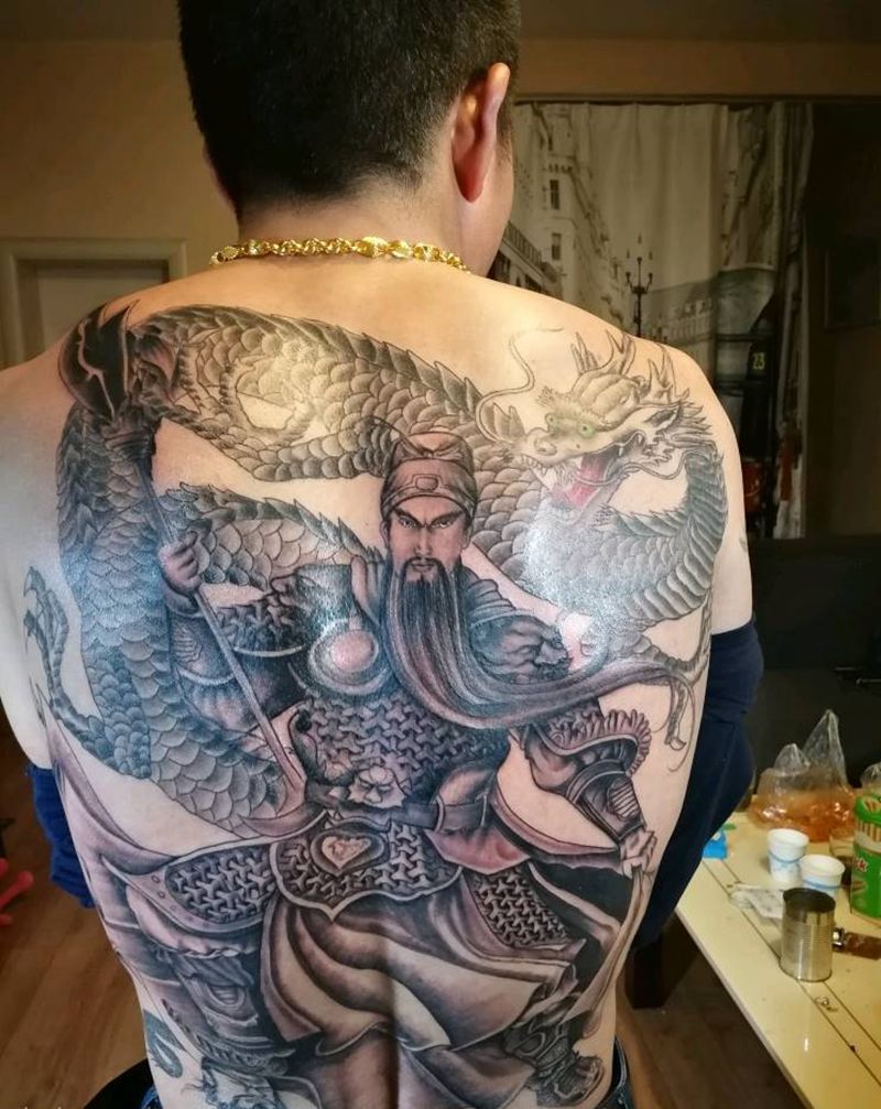 满背关公纹身图片