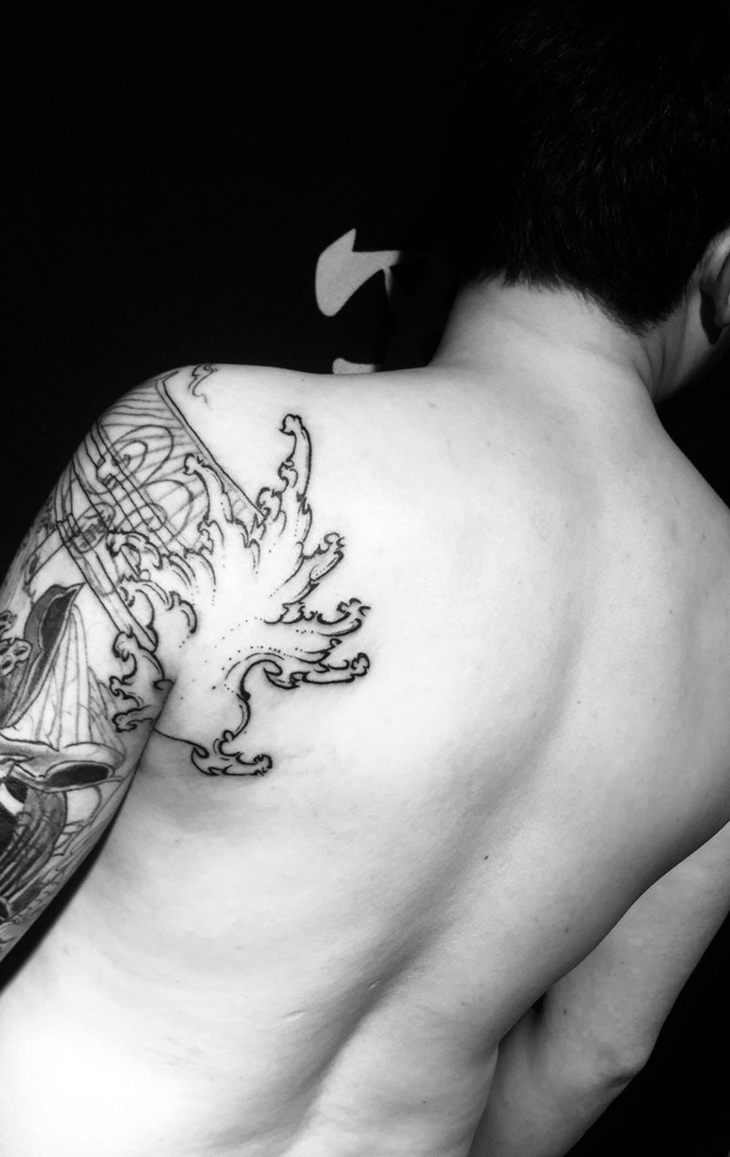 浪纹身图片_成品肩部背部传统原创纹身图案