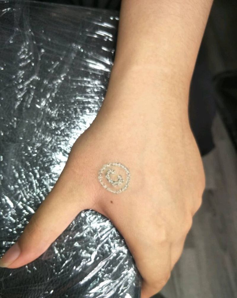 洗纹身第一次纹身图片