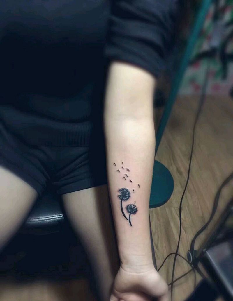 蒲公英纹身图片_手臂习俗植物成品纹身图案