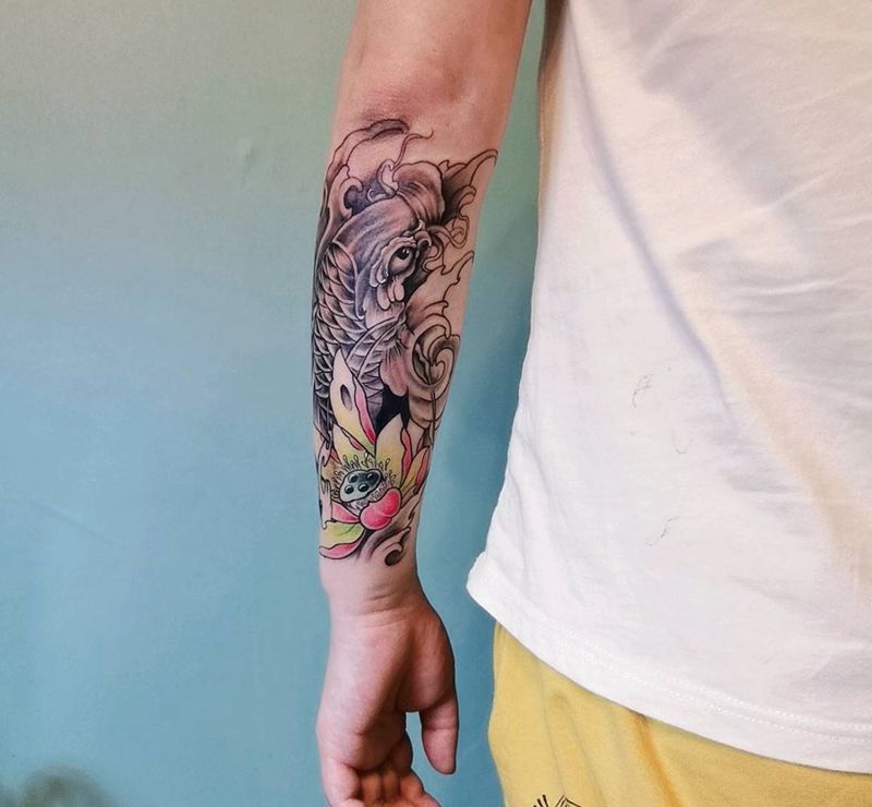 疤痕遮盖纹身图片_手臂新传统老传统纹身图案