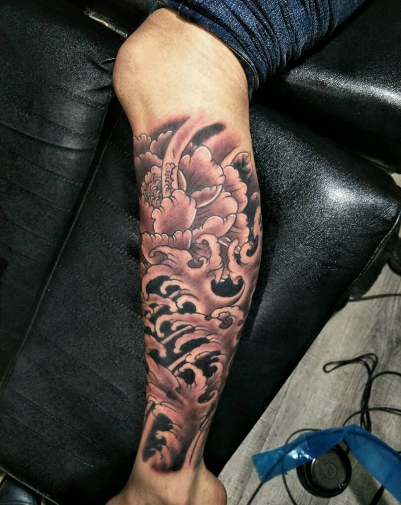 浪花完成微信944469684纹身图片