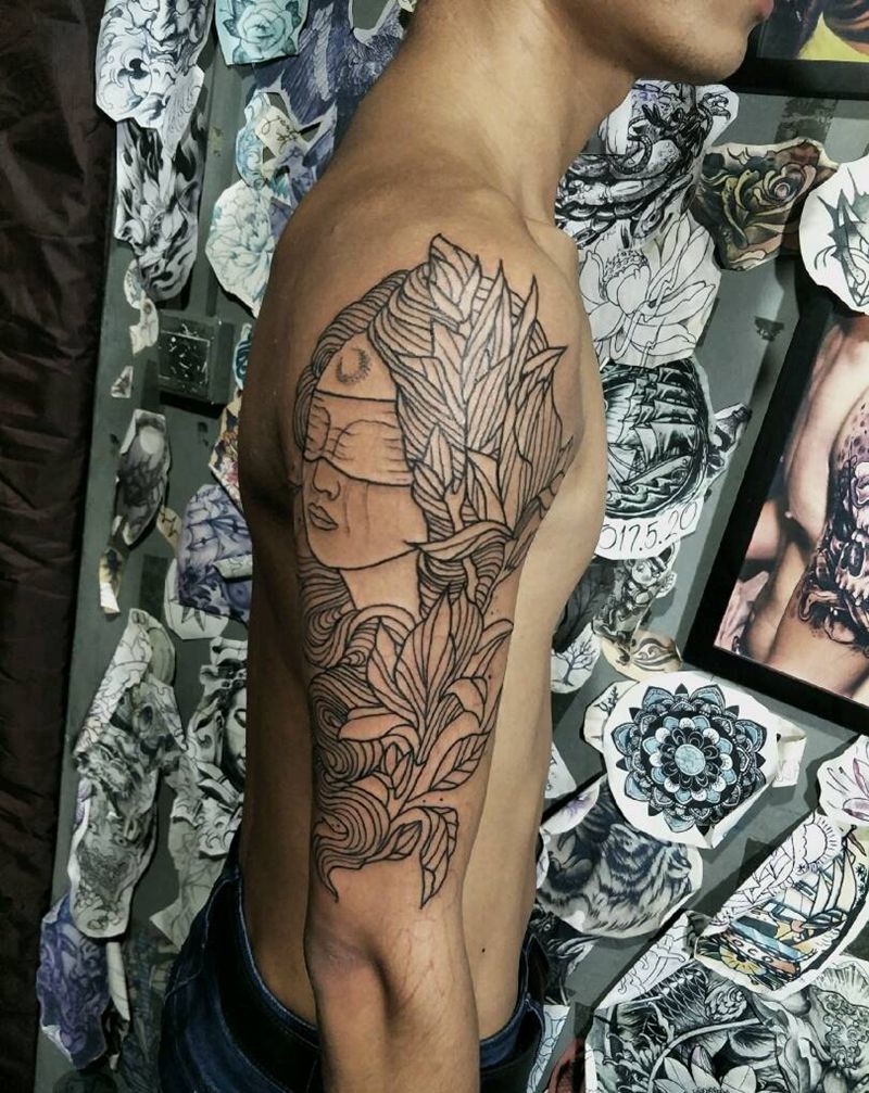 女郎未完成纹身图片