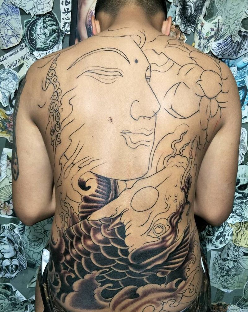 满背未完成纹身图片