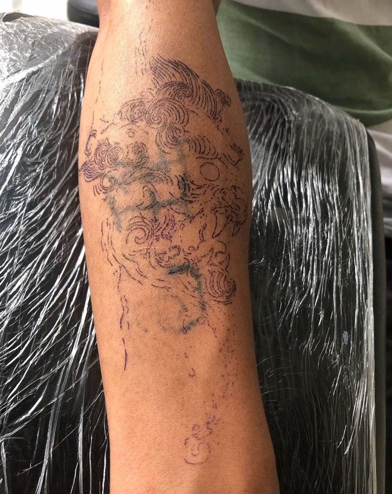 盖图纹身图片_成品手部传统动物纹身图案