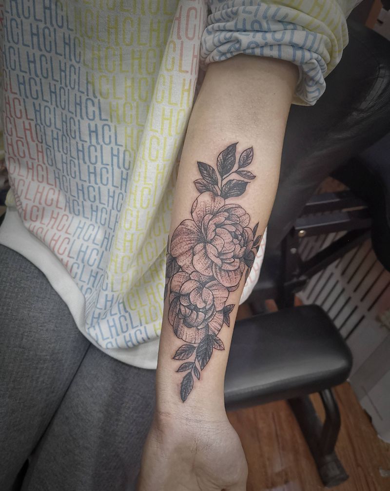 小花纹身图片_点刺纹身图案