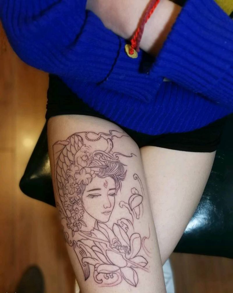 明月美女纹身图片