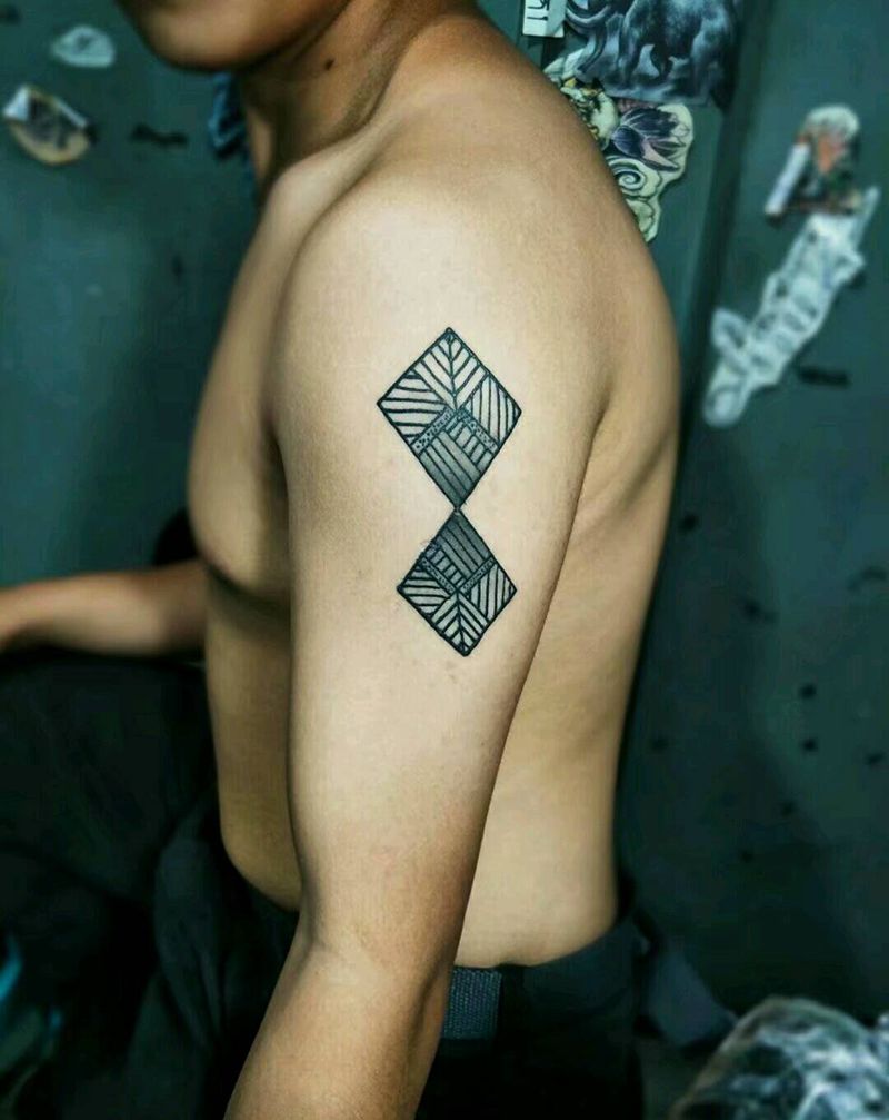 遮盖纹身用鲤鱼对付纹身图片