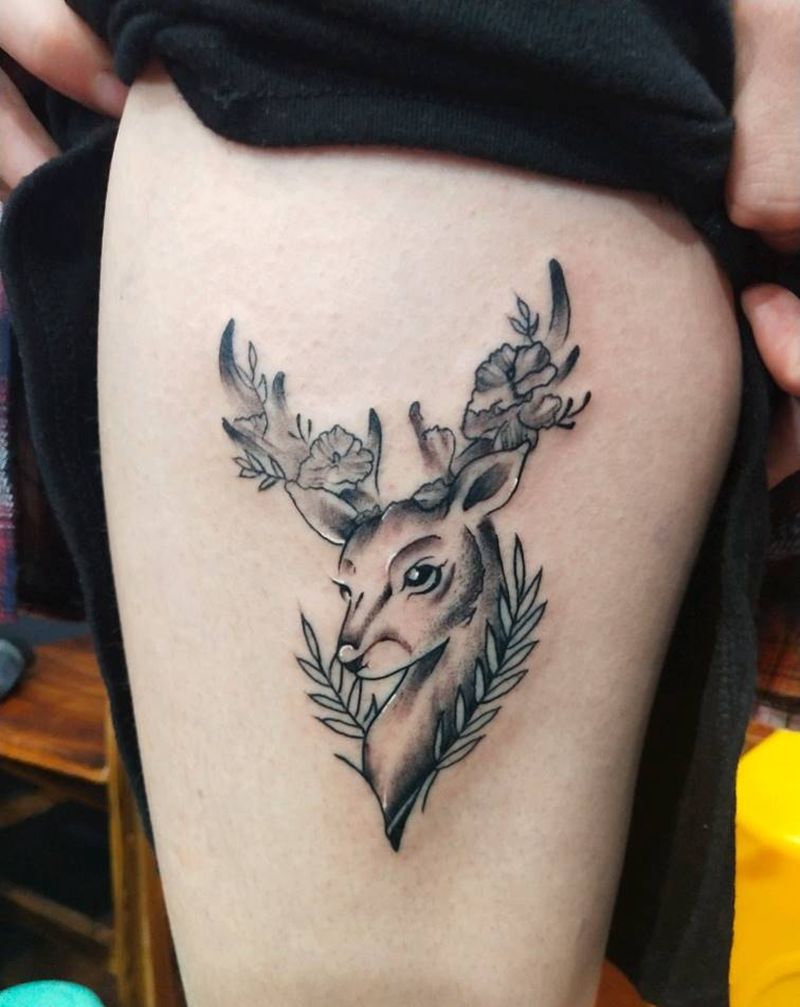 小鹿纹身图片_腿部纹身图案