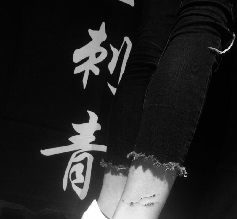 小清新纹身图片_成品手稿脚部清新几何字符原创纹身图案