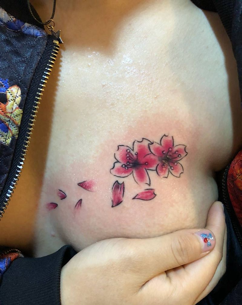 樱花纹身图片_成品胸部传统植物纹身图案