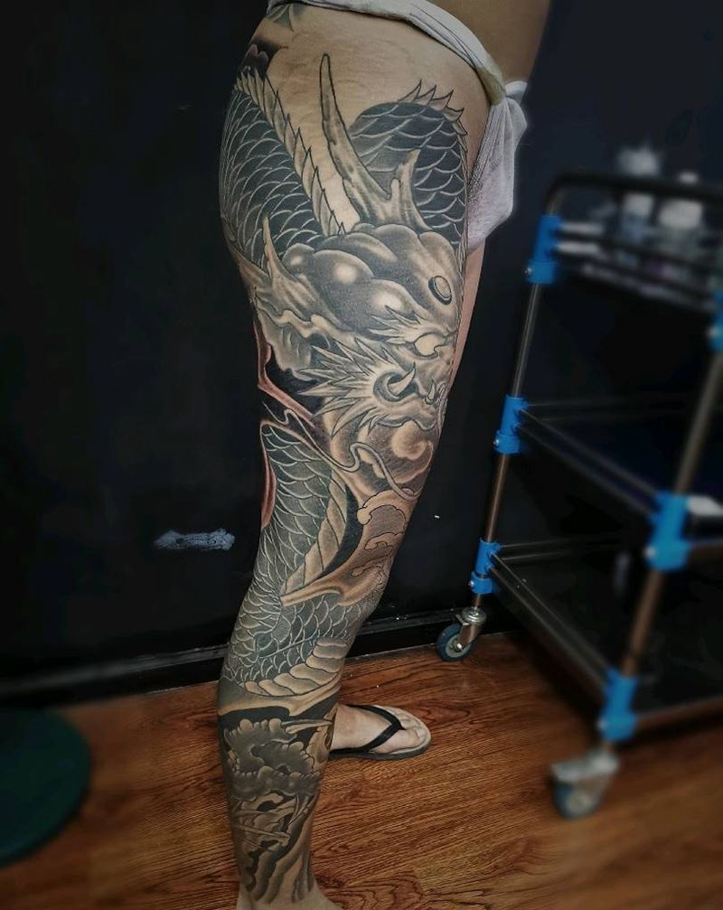 午夜龙脚纹身图片_新传统纹身图案